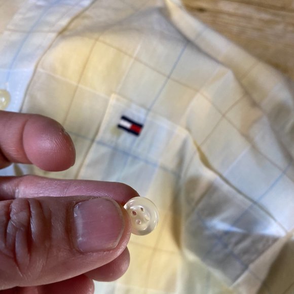 Tommy Hilfiger Shirt Men Medium M Yellow Blue Plaid Button Down DEFECT BUTTON - Picture 13 of 14